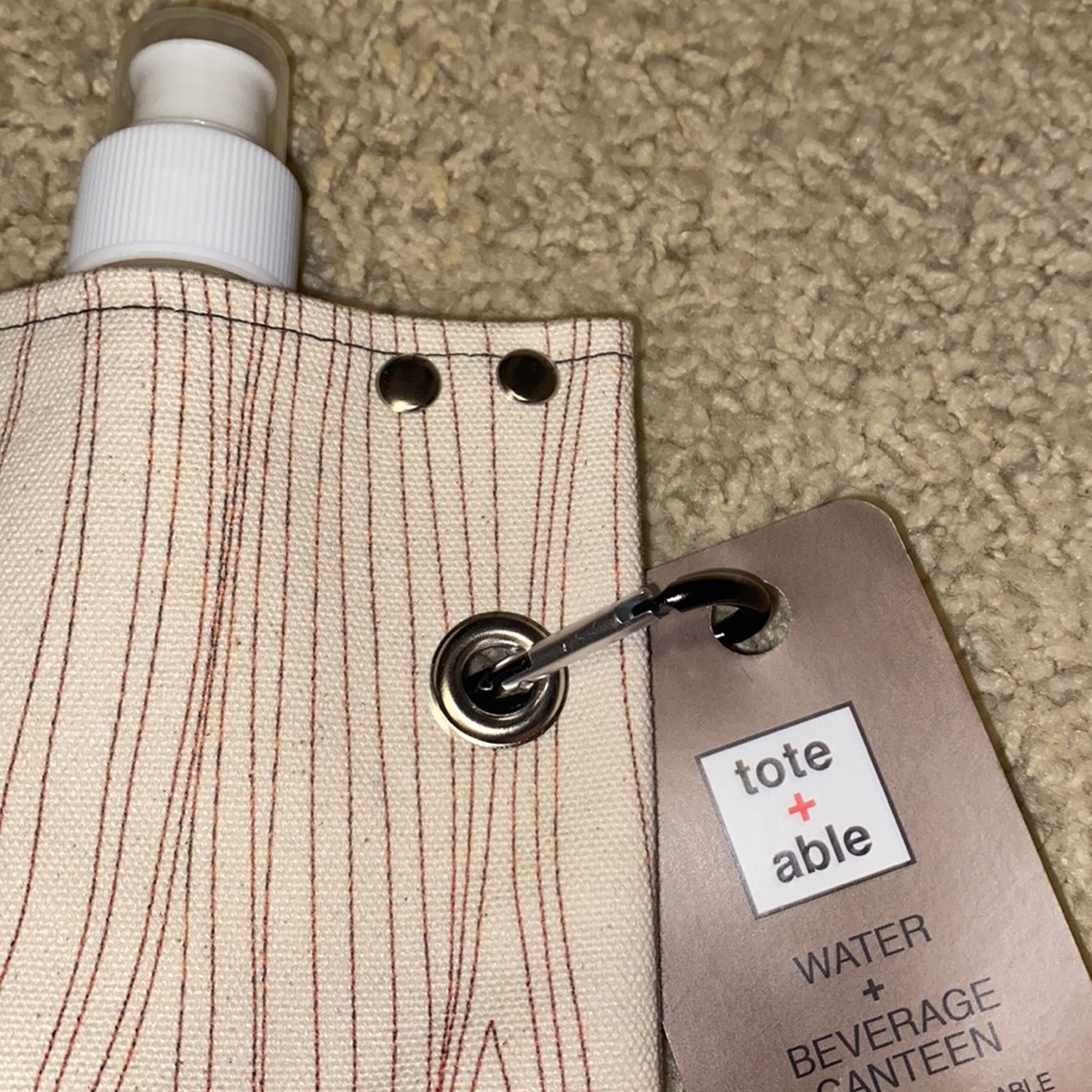 Water/ beverage canteen. Portable canvas wood grain print drink container